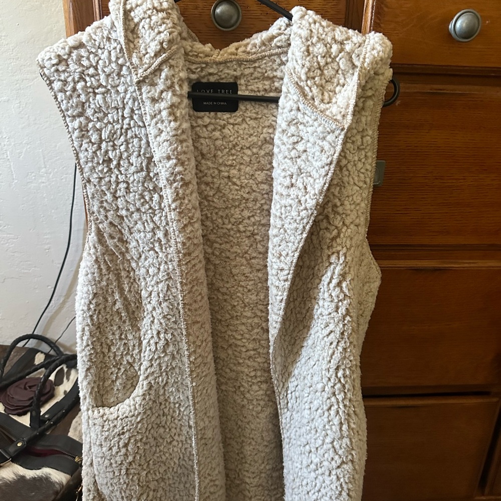 Love Tree Cream Sherpa Vest
